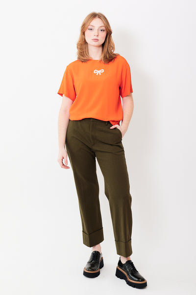 Waverly wearing N°21 Wide Cuff Pants front view
