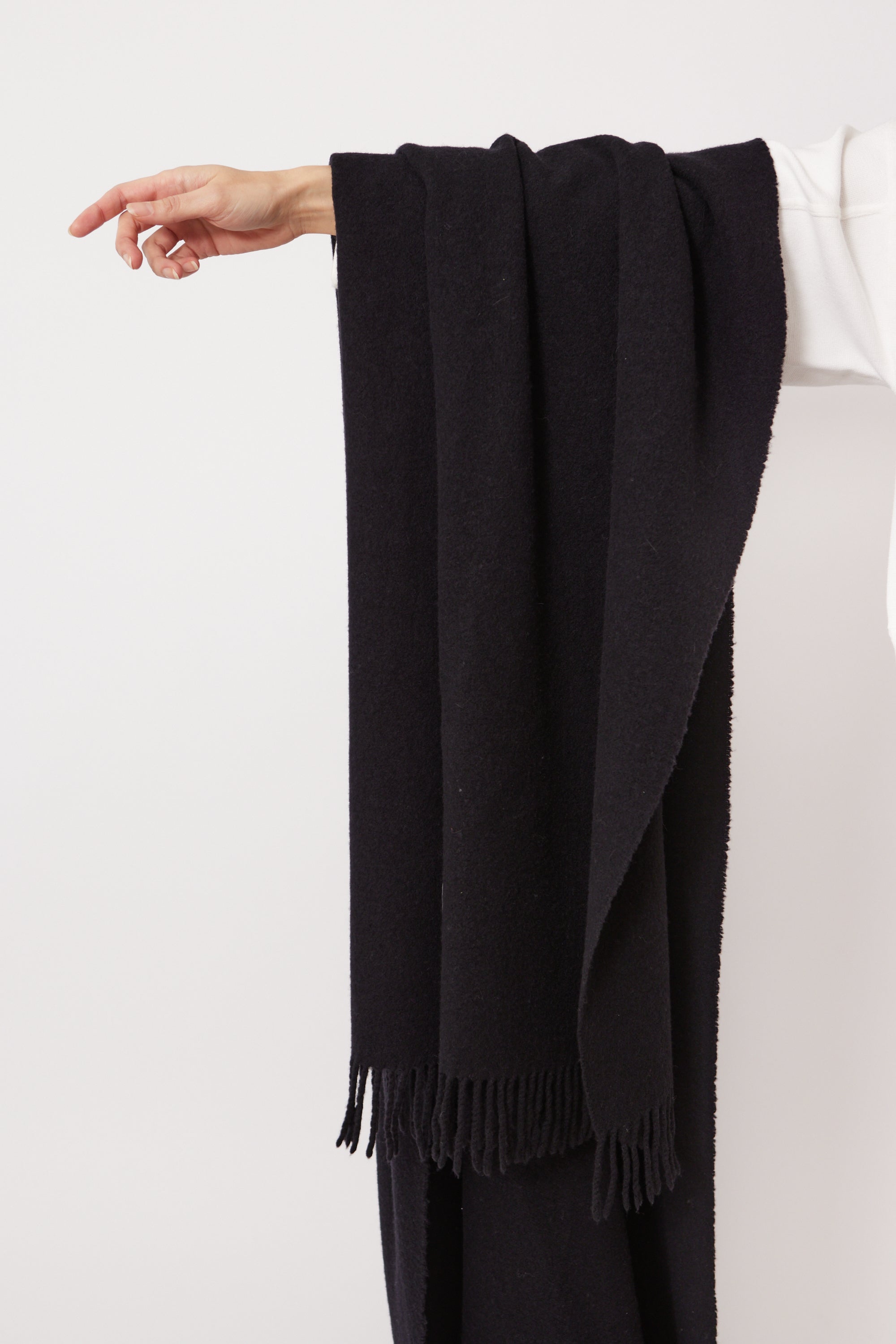 Sofie D'Hoore Arctic Wool Monocolor Scarf – grethen house