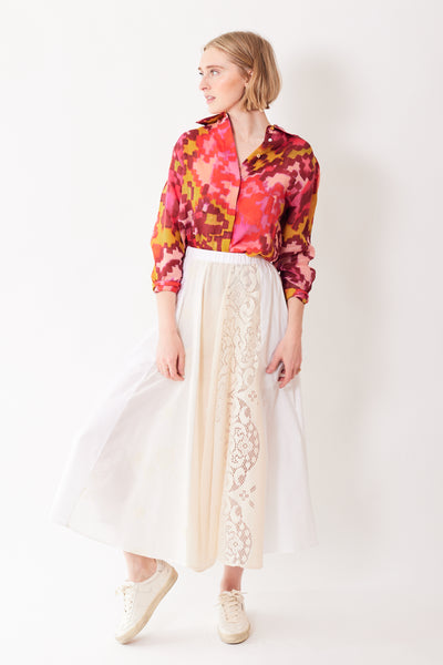 Madi wearing SFIZIO Pieced Poplin Embroidered Lace Skirt With Slip front view