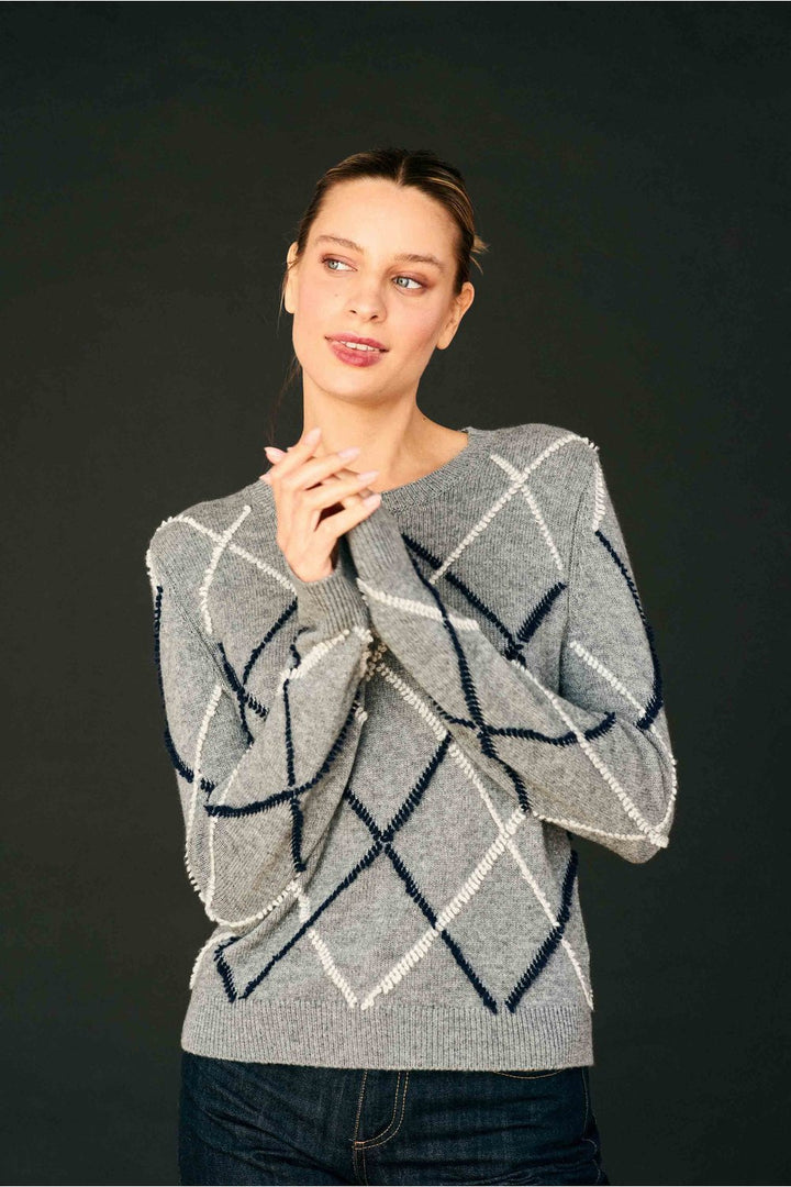 Jumper 1234 Argyle Outline Crew in Cloudy Angel and New Navy, styled on model