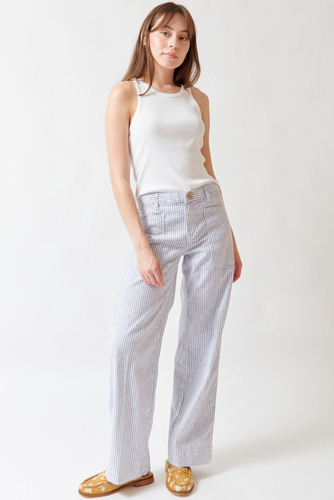 Angela wearing Frank & Eileen Limerick Wrap Pocket Pant Navy White Stripe front view