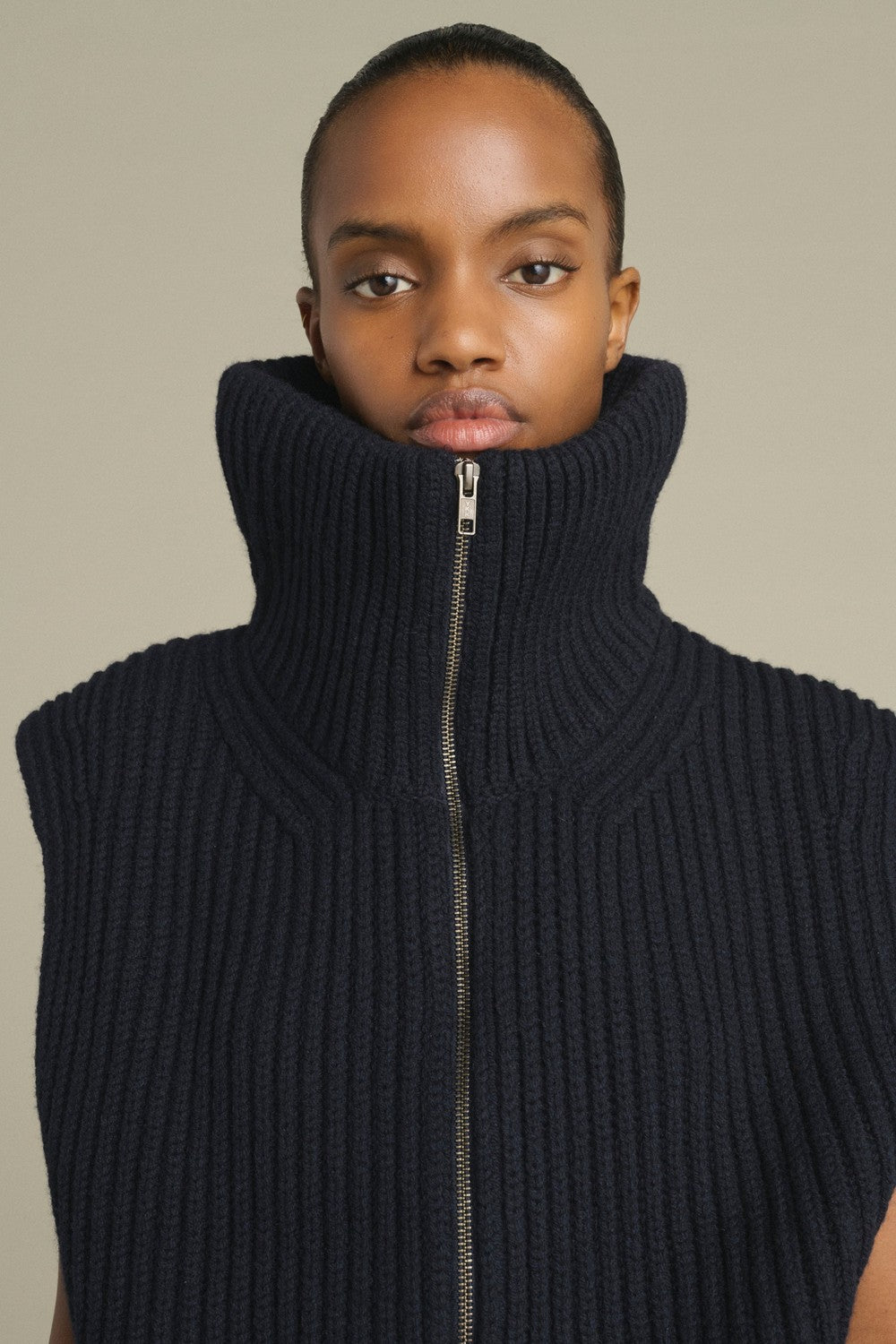Soeur Kristen Gilet, Navy — Grethen House