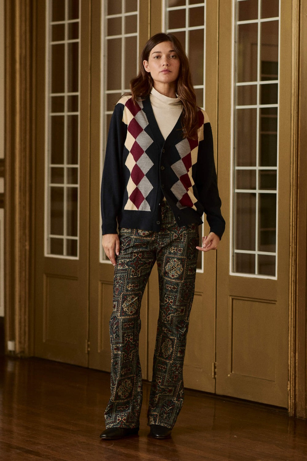 The Great The Argyle Menswear Cardigan in Navy — styled