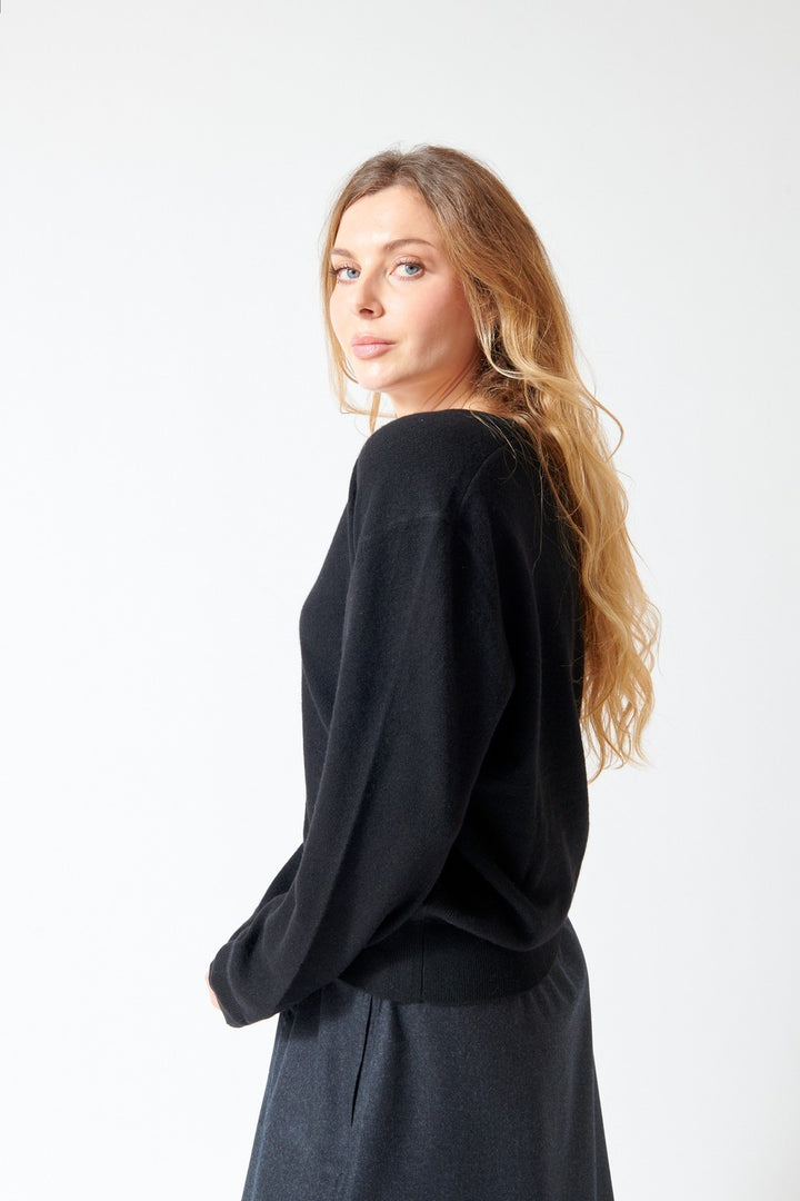 White + Warren Cashmere Scoop Sweater